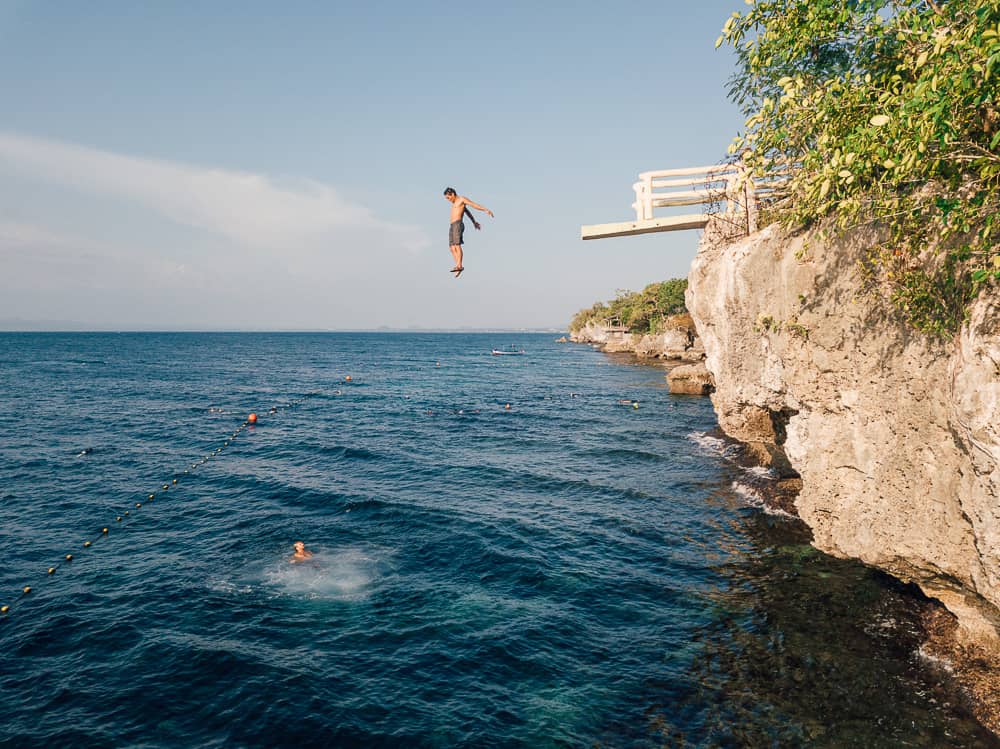 cliff diving in bohol, cliff dive bohol, alexis cliff dive resort bohol, cliff jumping bohol, cliff jumping panglao, cliff diving panglao, alexis cliff dive resort, molave cove cliff dive, molave cove, molave cliff diving resort