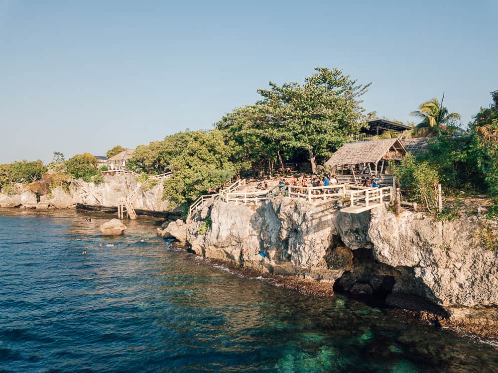 cliff diving in bohol, cliff dive bohol, alexis cliff dive resort bohol, cliff jumping bohol, cliff jumping panglao, cliff diving panglao, alexis cliff dive resort, molave cove cliff dive, molave cove, molave cliff diving resort