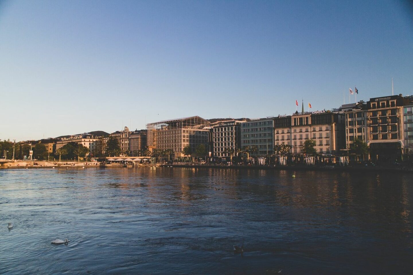 BEST AREAS TO STAY IN GENEVA SWITZERLAND