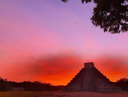 Chichen Itza Sunrise and Cenote Ik Kil from Cancun
