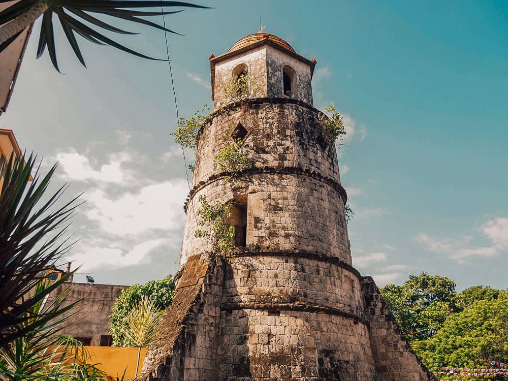 dumaguete tourist spots, things to do in dumaguete, what to see in dumaguete, dumaguete, rizal boulevard, dumaguete itinerary, Campanario De Dumaguete