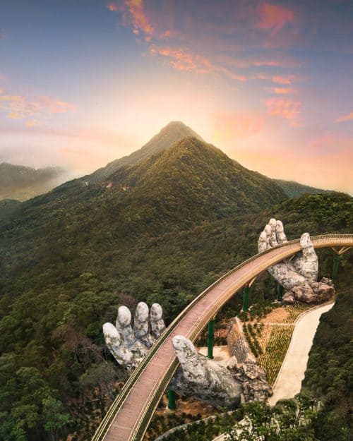 golden bridge ba na hills, gods bridge ba na hills, golden bridge vietnam, ba na hills, golden bridge da nang, golden bridge in ba na hills, golden bridge sun world, sun world da nang, sun world vietnam