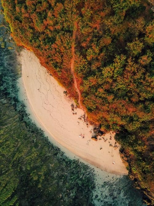 green bowl beach bali, green bowl beach uluwatu, green bowl uluwatu, green bowl beach surf