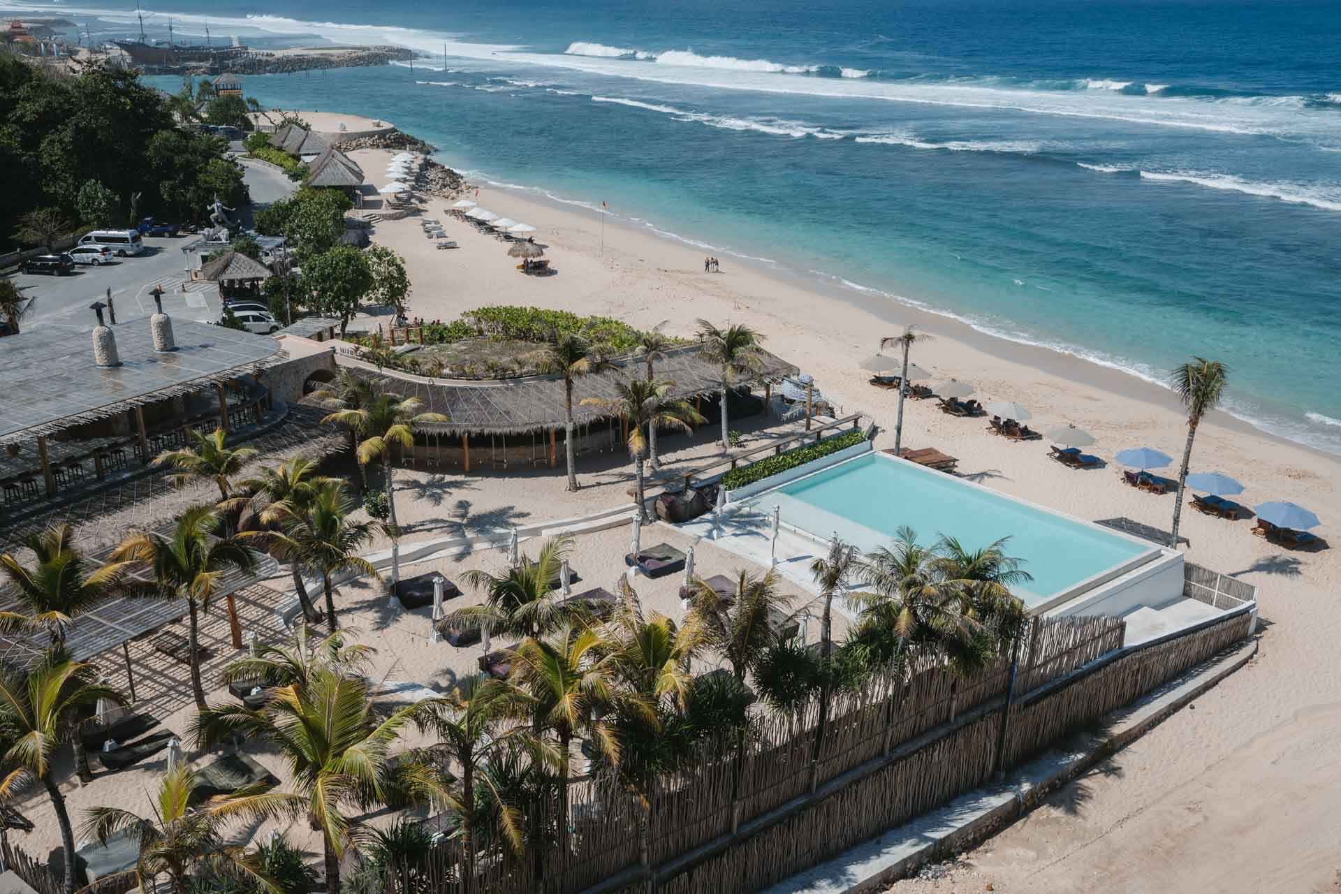 melasti beach, pantai melasti, melasti beach bali, pantai melasti bali, melasti bali