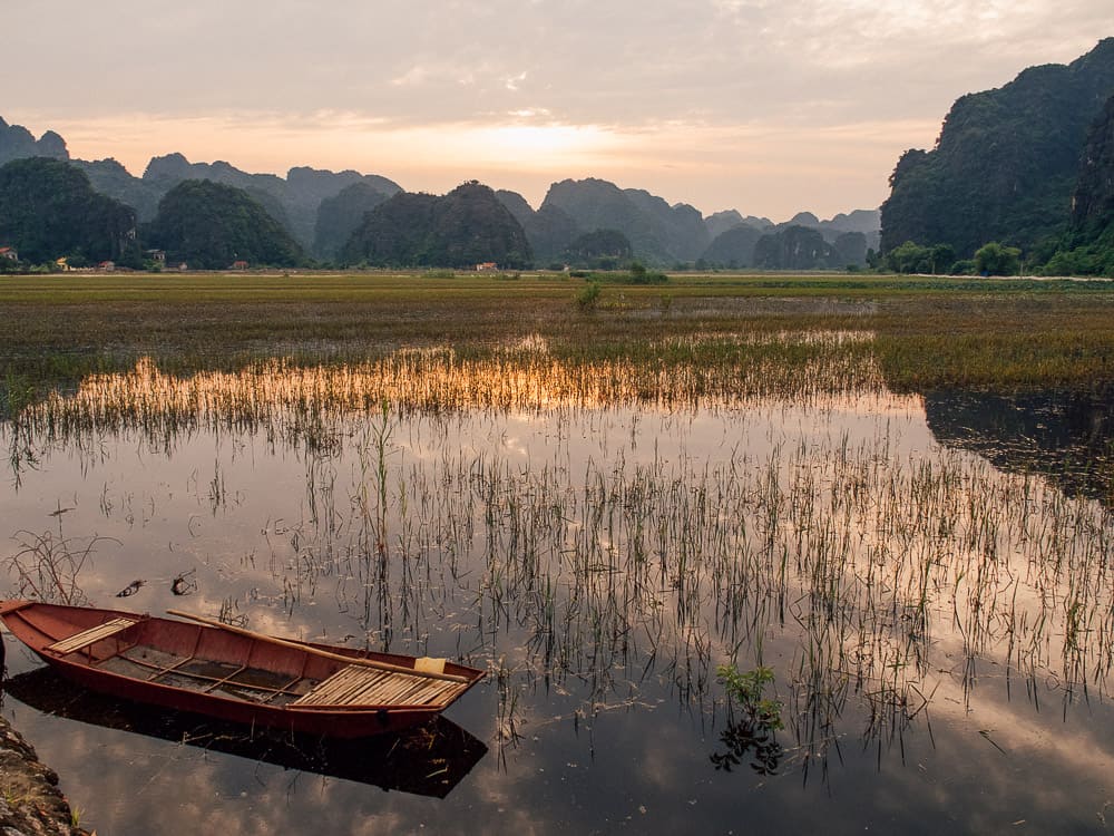 tam coc bich dong, bich dong tam coc, bich dong pagoda tam coc, tam coc bich dong pagoda, bich dong ninh binh, bich dong vietnam, ninh binh, things to do in ninh binh, what to do ninh binh, ninh binh things to do, ninh binh what to see, ninh binh vietnam, tam coc vietnam, things to do in ninh binh