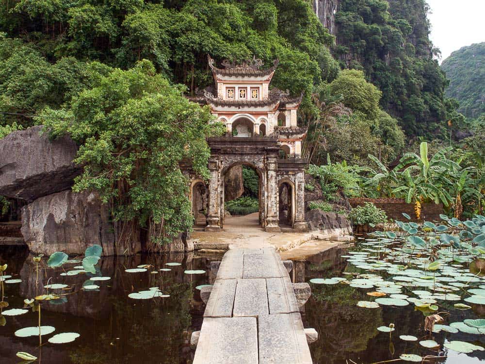 tam coc bich dong, bich dong tam coc, bich dong pagoda tam coc, tam coc bich dong pagoda, bich dong ninh binh, bich dong vietnam, ninh binh, things to do in ninh binh, what to do ninh binh, ninh binh things to do, ninh binh what to see, ninh binh vietnam, tam coc vietnam, things to do in ninh binh