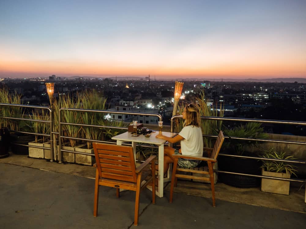 things to do in mandalay, what to do in mandalay, places to visit in mandalay, mandalay what to do, mandalay myanmar points of interest, mandalay burma, mandalay hill, mandalay temple, sky bar mandalay, eastern palace hotel