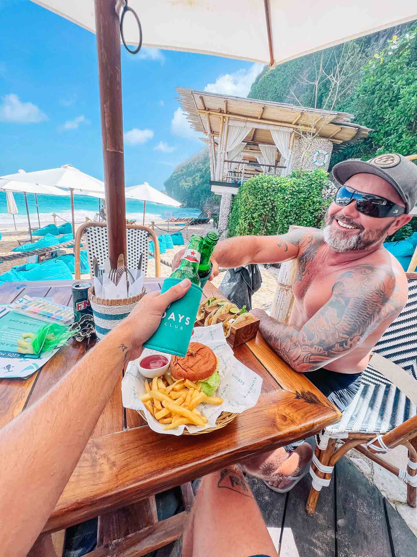 sundays beach club 2