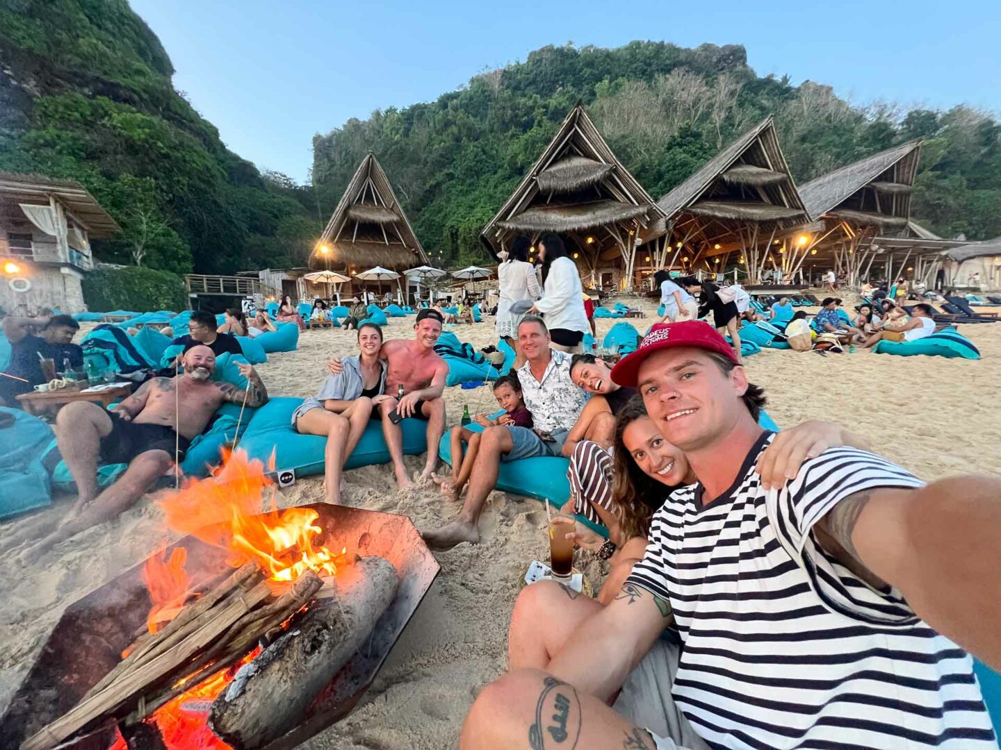 sundays beach club 4