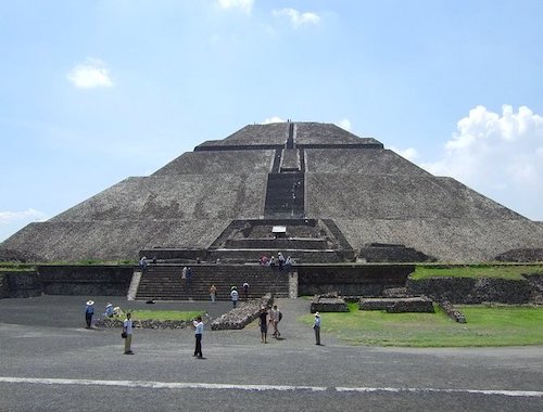 Teotihuacan Guadalupe Shrine Tlatelolco Tequila Tasting Tour